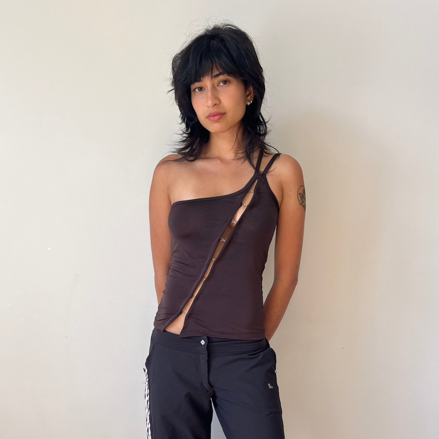 BROWN HOOK AND EYE DOUBLE STRAP TOP