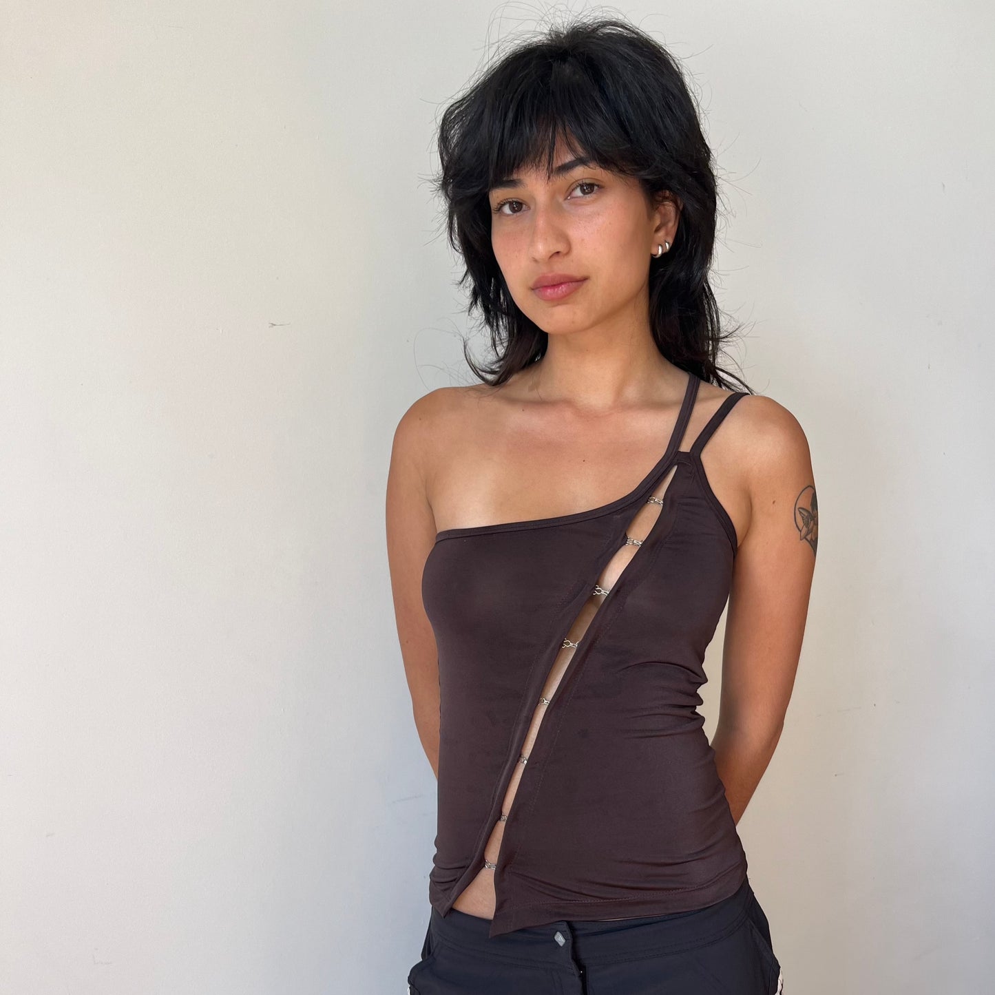BROWN HOOK AND EYE DOUBLE STRAP TOP