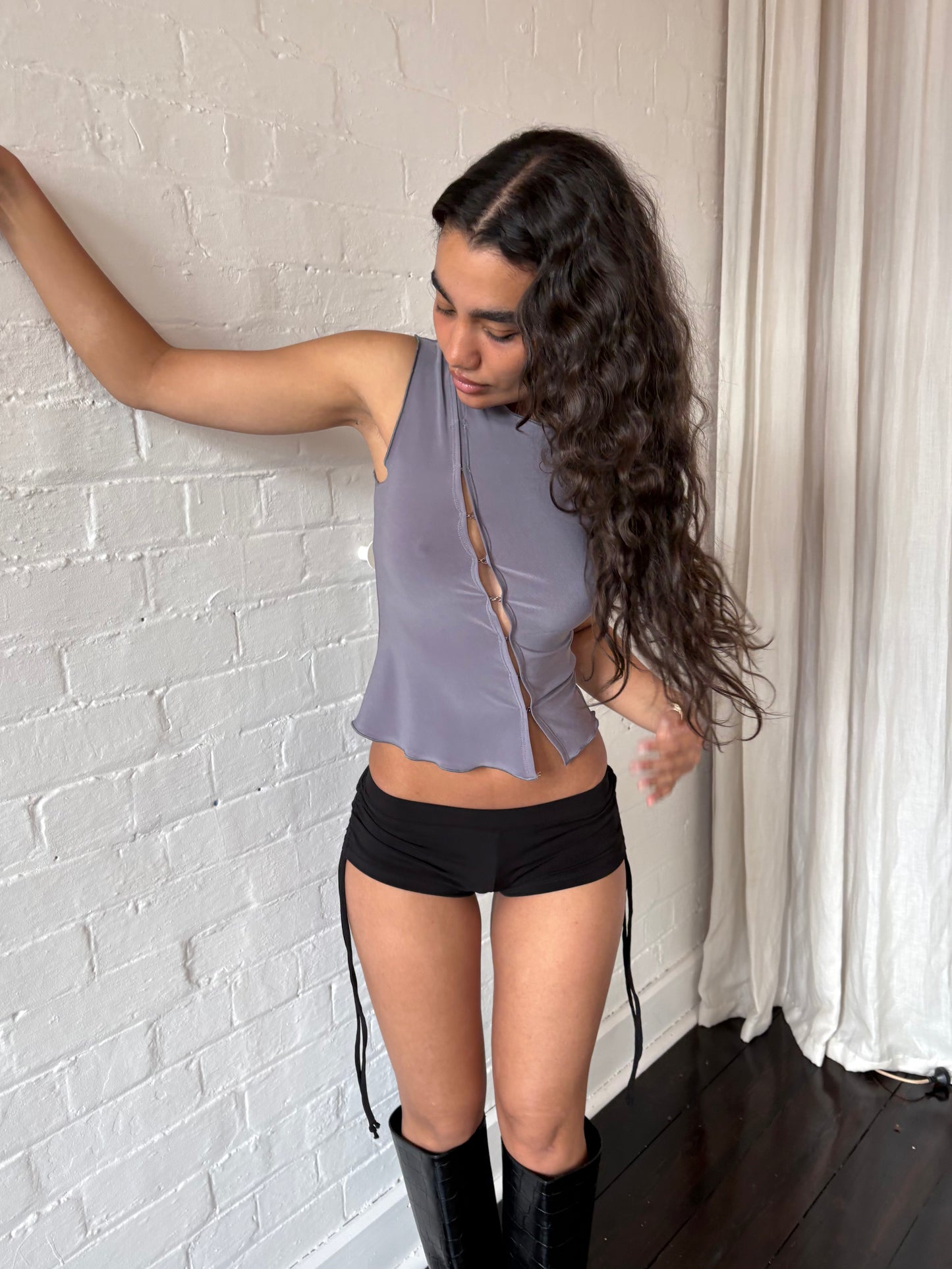 SILVER HOOK AND EYE TANK