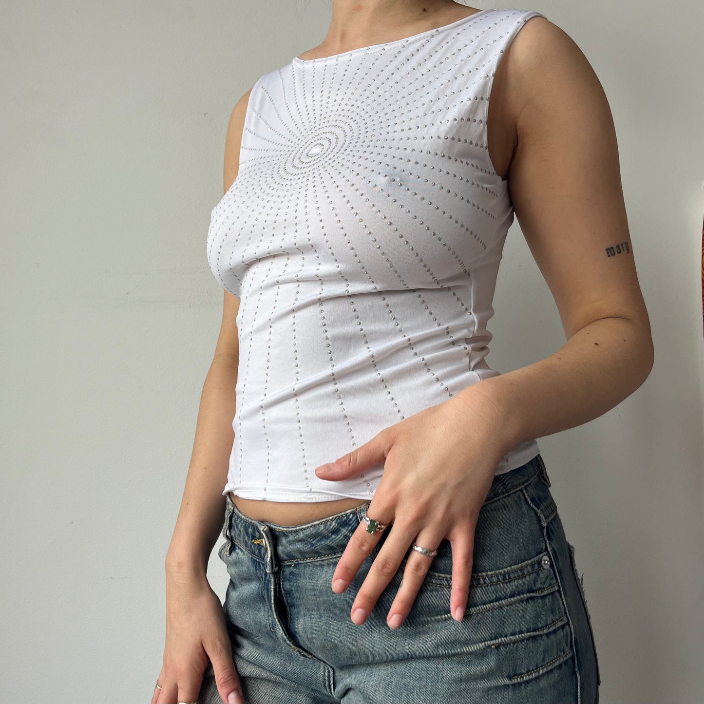 SUNBURST CUTOUT TANK